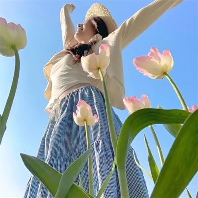 惊奇的传闻海报